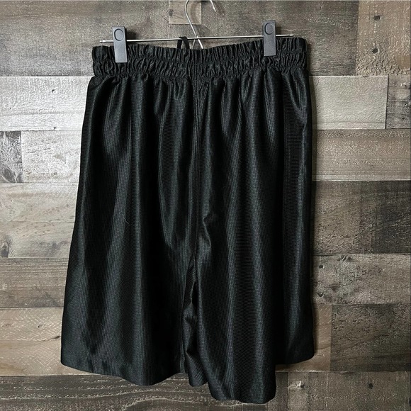 SOLD Jordan Mens Basketball Shorts Large - Picture 2 of 3